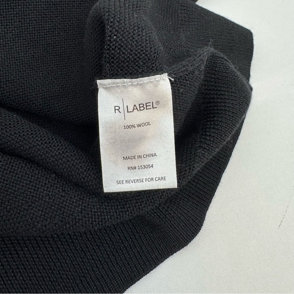 R Label Black Wool Sweater S/M Pullover Dolman Short Sleeve - Picture 6 of 8